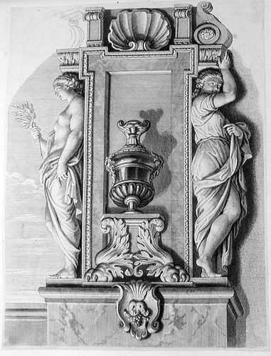 Zwei Karyatiden mit einer Kratervase, ein Gewölbe des Saales tragend
